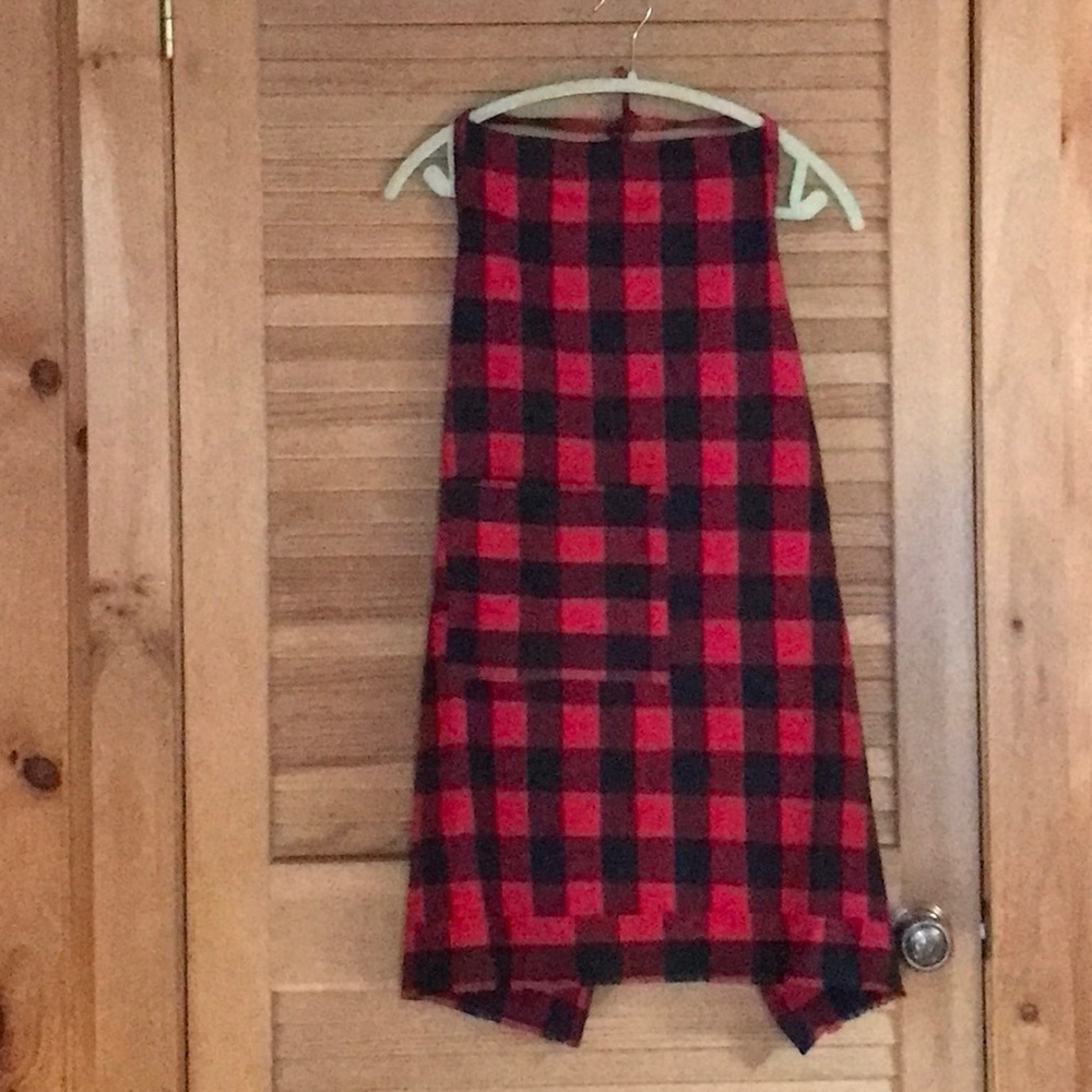 Family of flannel holiday aprons.